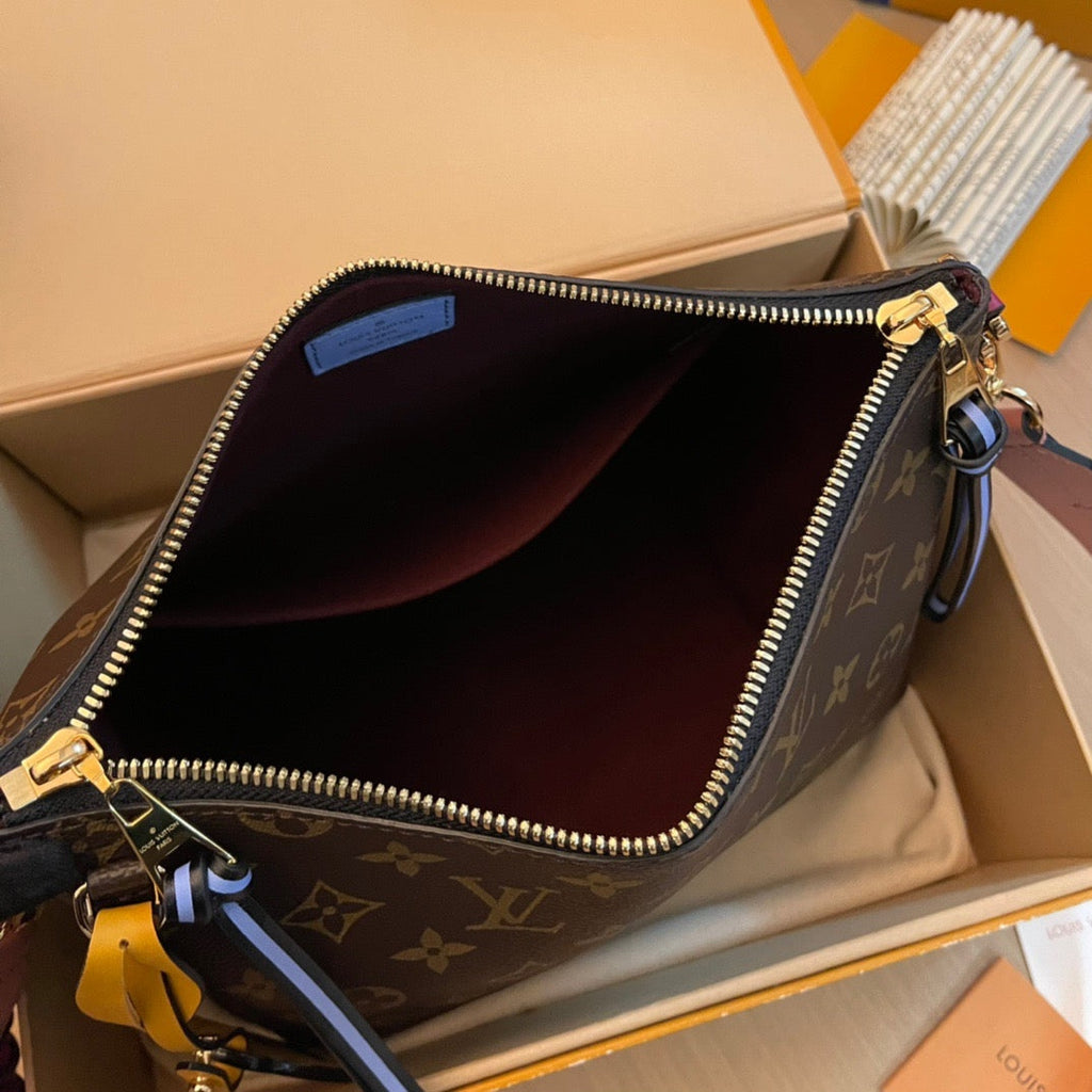 Louis Vuitton m55090 Beaubourg Hobo Bag 25x21x15cm