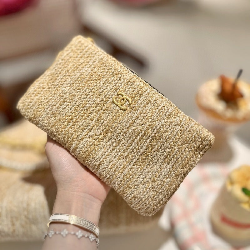 Chanel chain shoulder bag