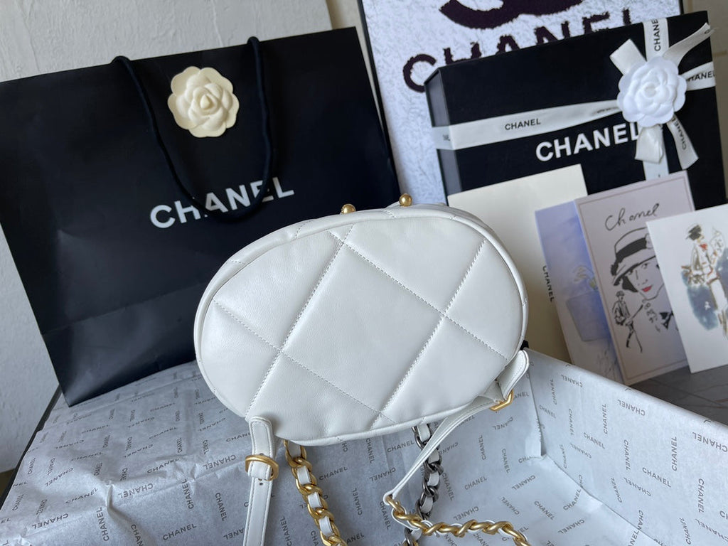 Chane1 24C 19Bag AS4223# White 26x22x16cm