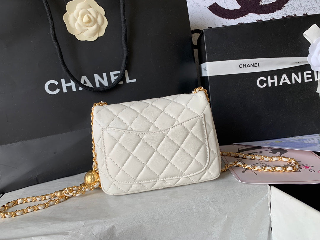 Chanel AS1786# Classic Bag 2020 White 18x13x7cm