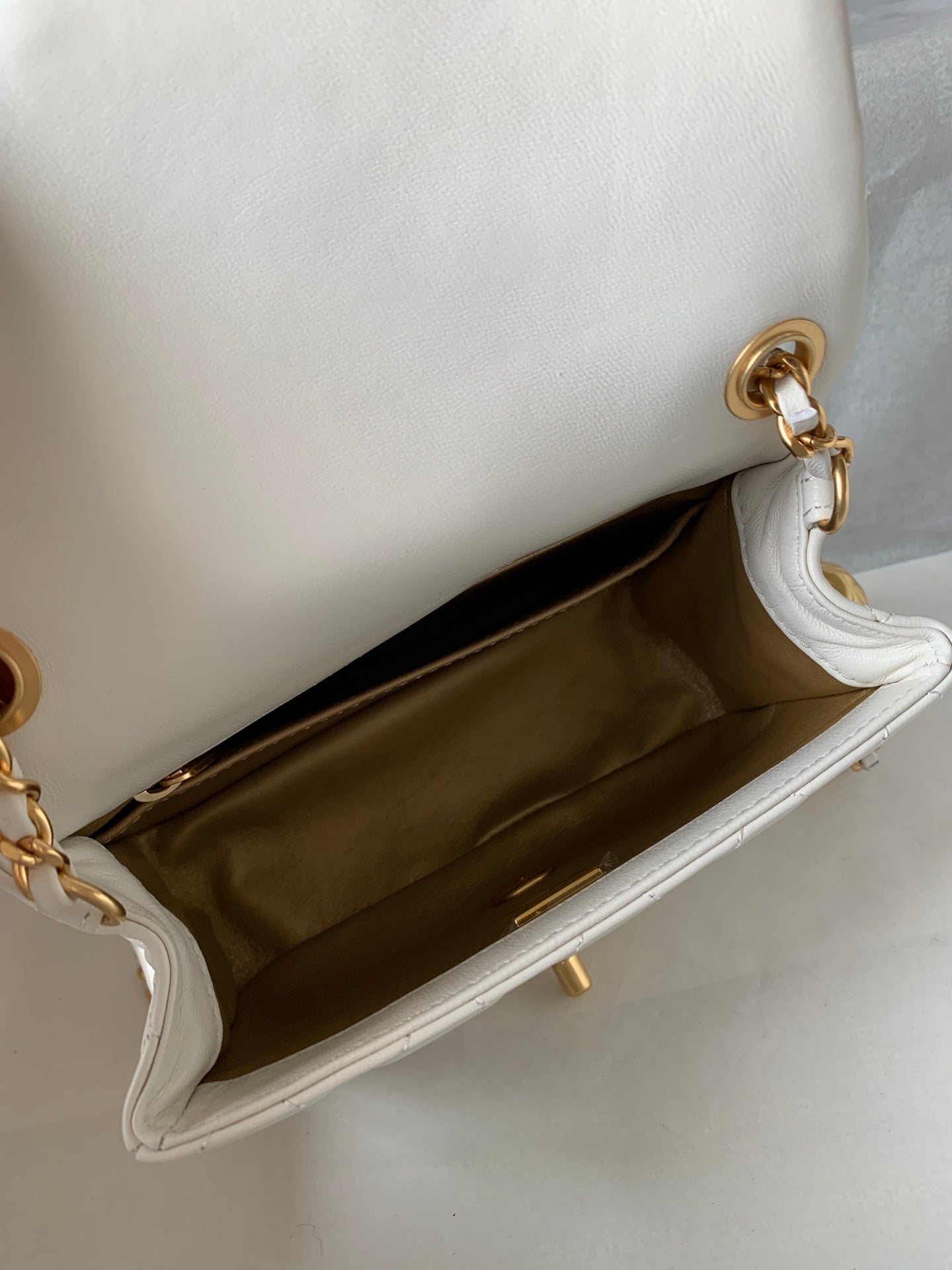 Chanel AS1786# Classic Bag 2020 White 18x13x7cm