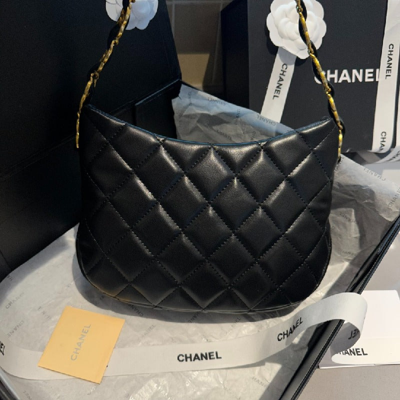 Chanel chain hobo Vintage bag