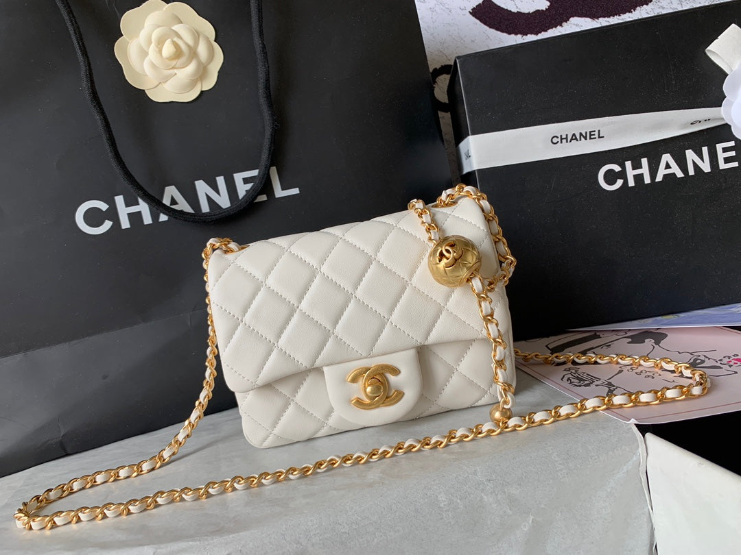 Chanel AS1786# Classic Bag 2020 White 18x13x7cm