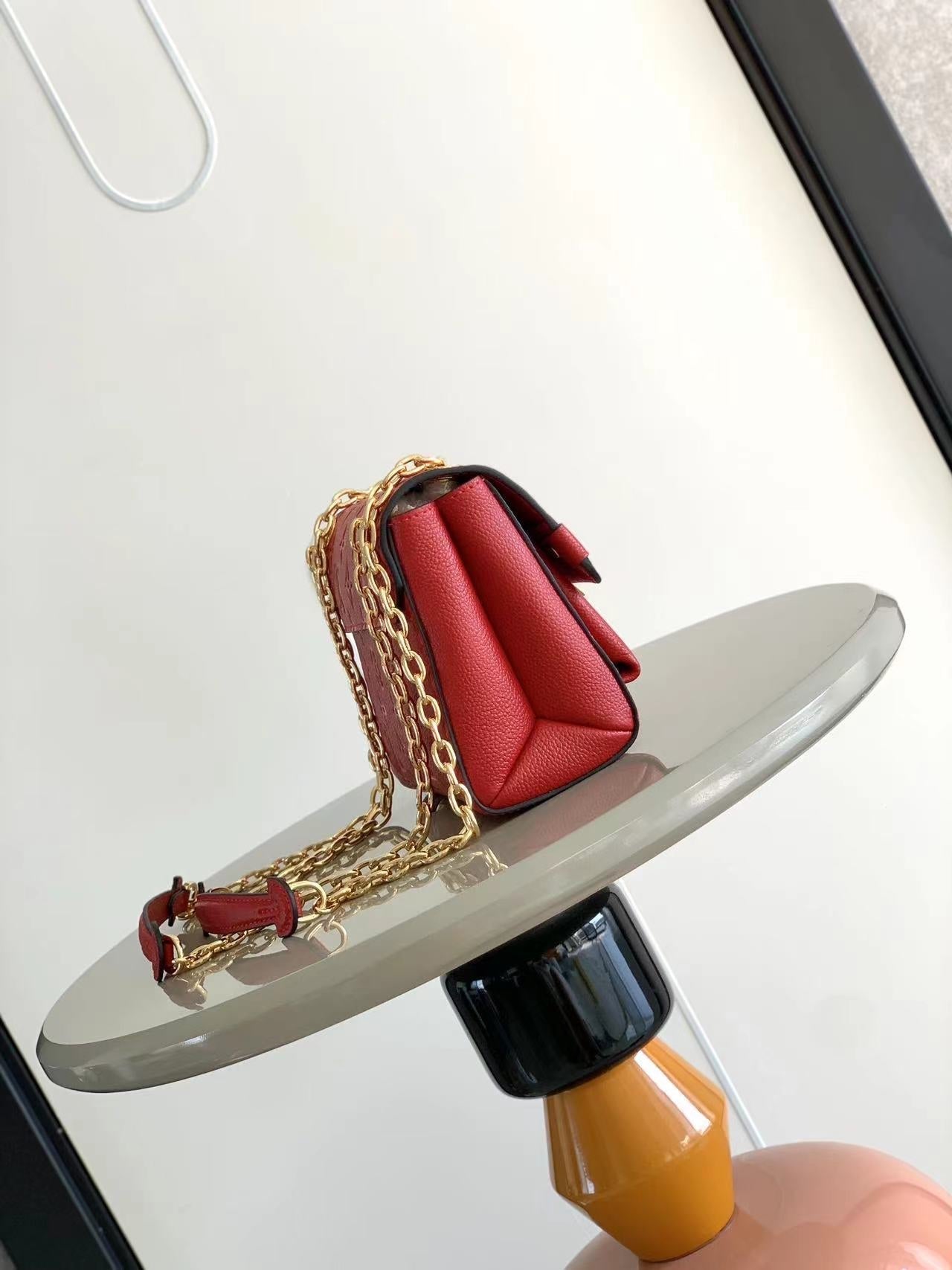 Louis Vuitton LV vavin bb M44550 Bag 21x15x8cm Red