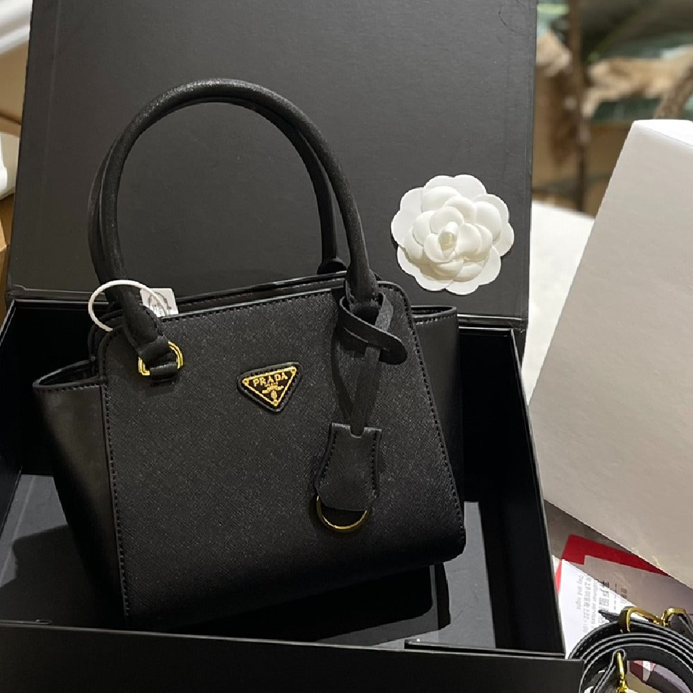 PRADA tote Bag 19x17cm