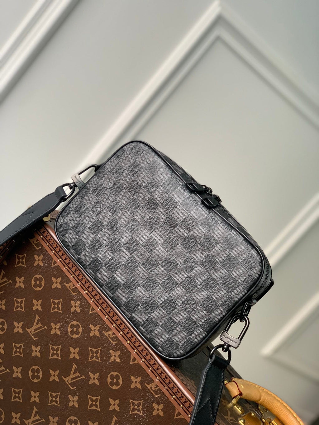 Louis Vuitton M46795 Steamer Bag 24x17x5cm Black