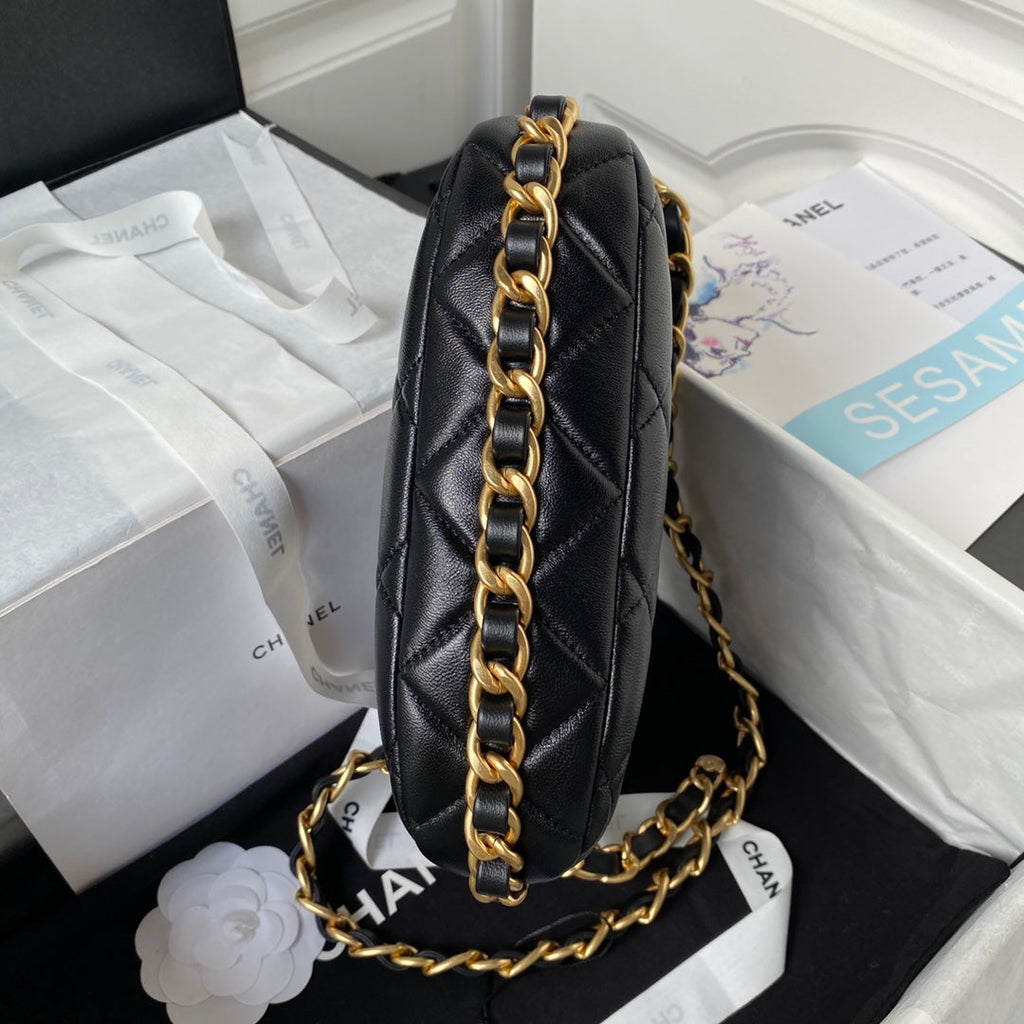 Chanel 23kHobo Bag 23x23x6cm black