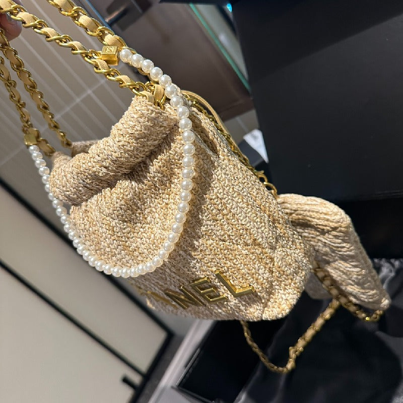 Chanel chain shoulder bag