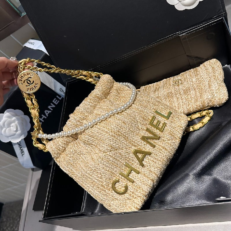 Chanel chain shoulder bag