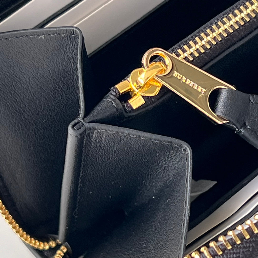 BURBERRY WALLETS 19x10.5x2.5cm BLACK