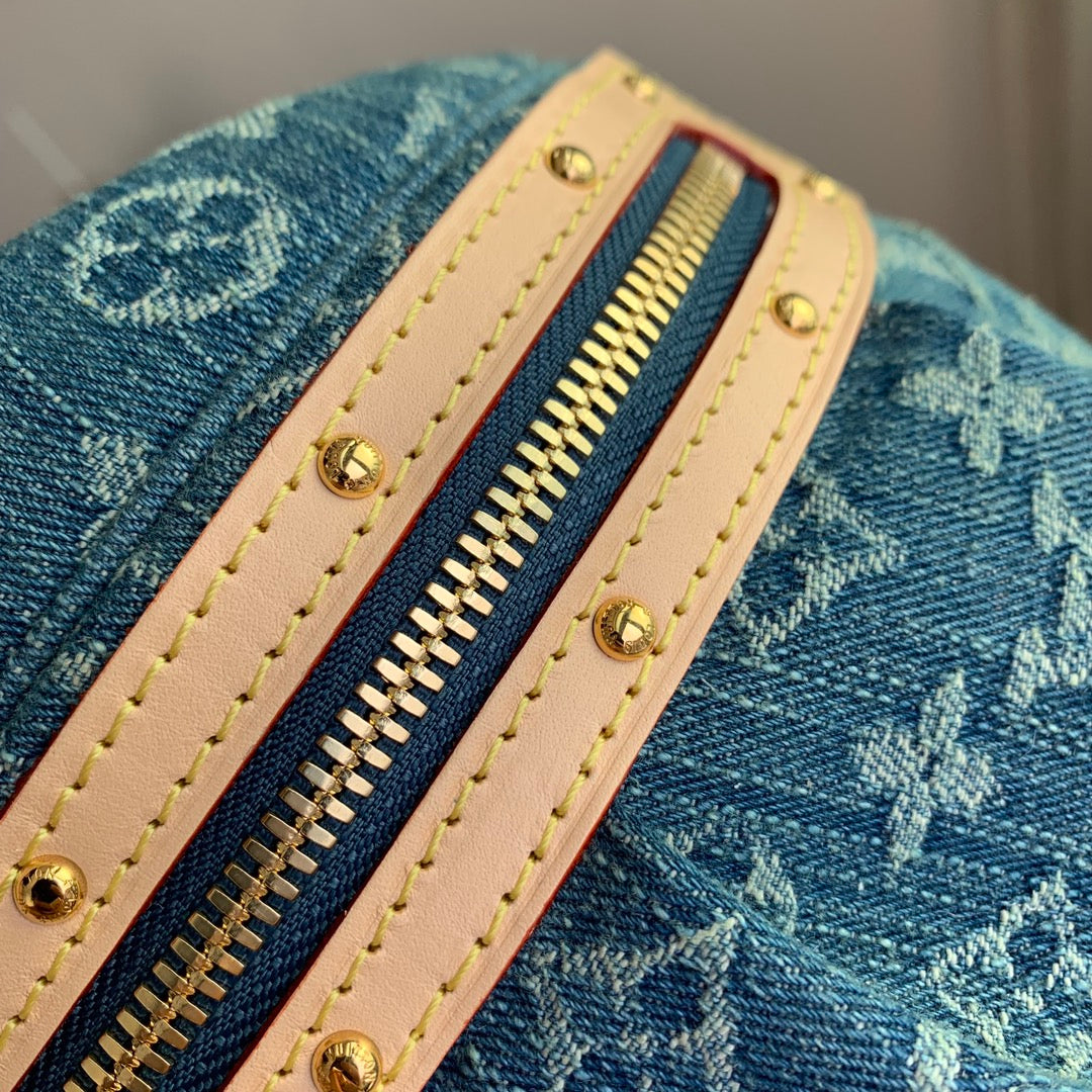 Louis Vuitton M46837 Bumbag Monogram Denim Blue Bag 38×16×7.5cm