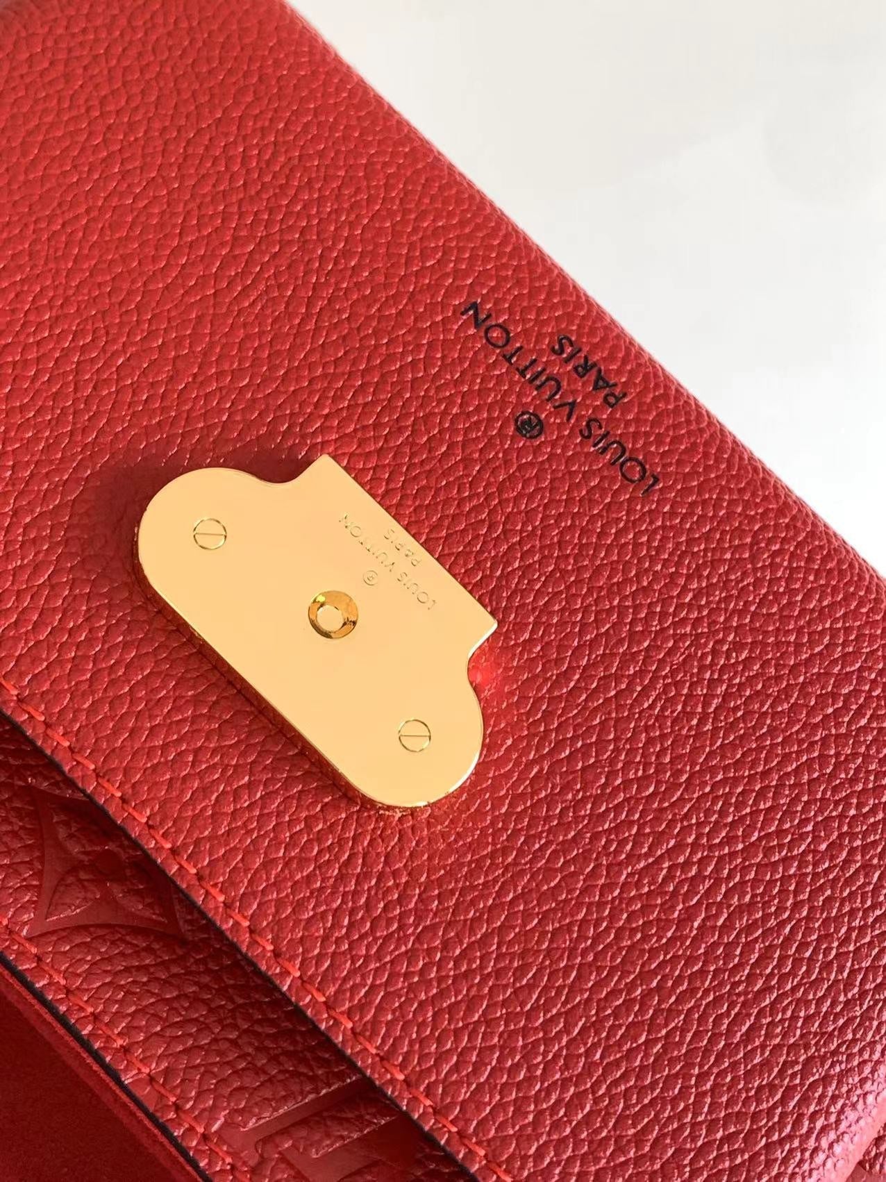 Louis Vuitton LV vavin bb M44550 Bag 21x15x8cm Red