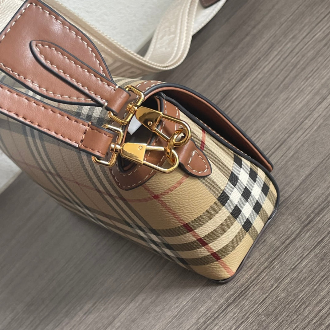 Burberry Shoulder Bag Tofu Bun
