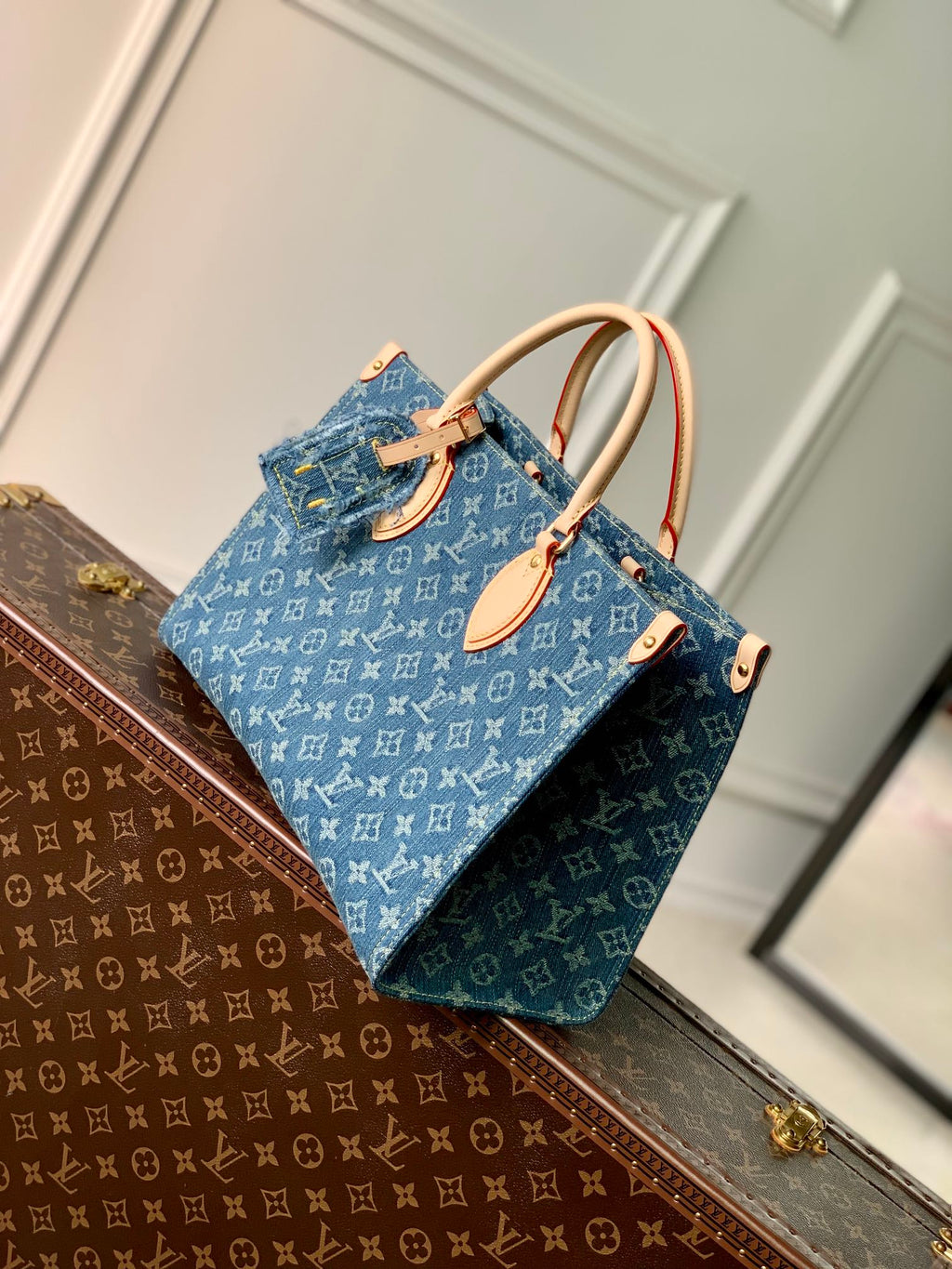 Louis Vuitton M46871 Onthego MM Denim blau Jeans Bag 35x27x14cm