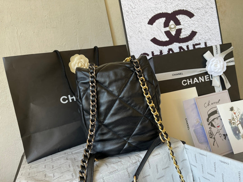 Chane1 24C 19Bag AS4223# Black 26x22x16cm