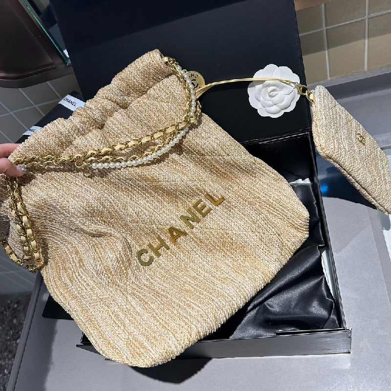 Chanel chain shoulder bag
