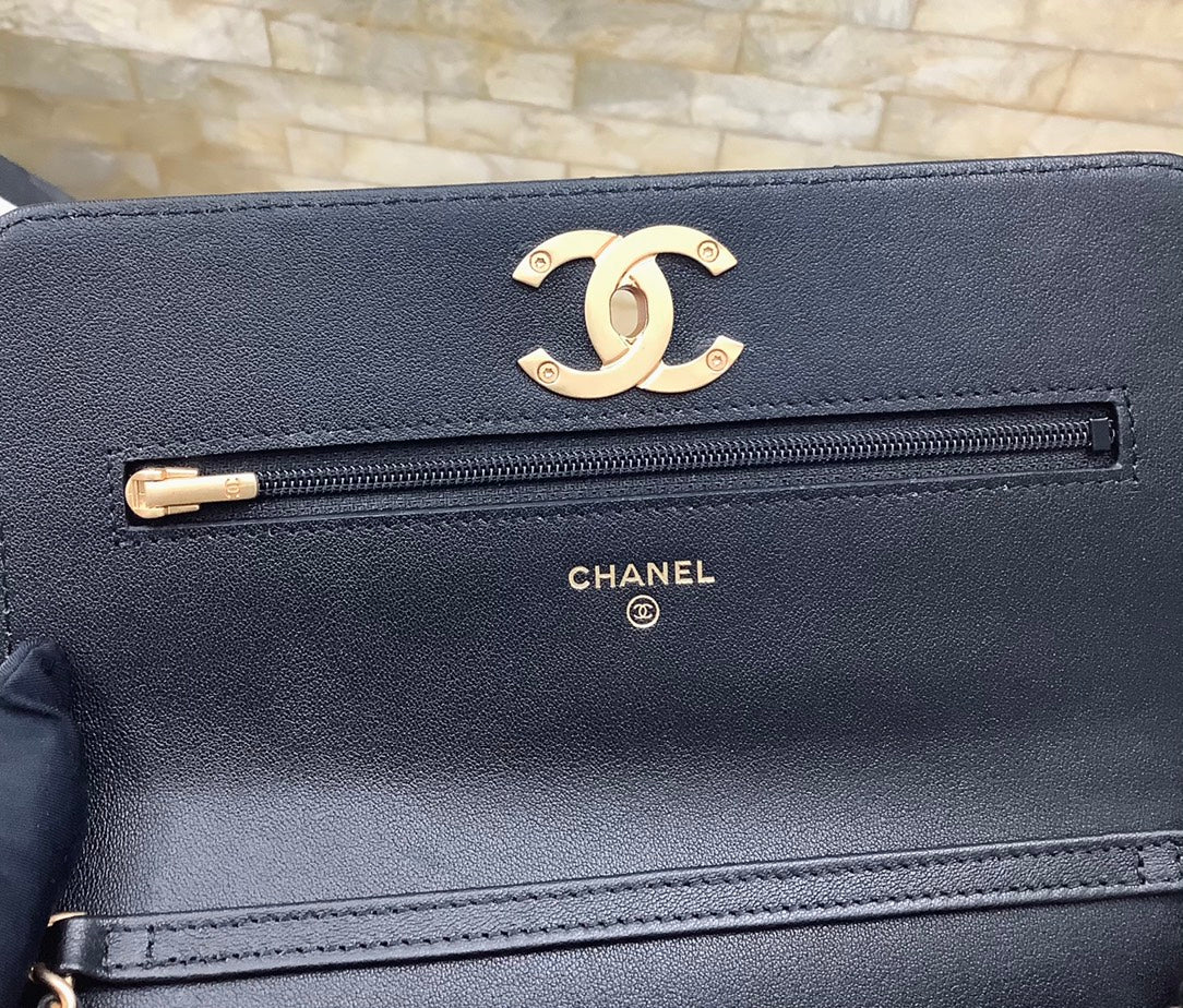 Chanel Bag 19x13x3.5cm