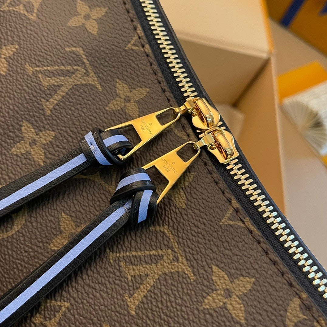 Louis Vuitton m55090 Beaubourg Hobo Bag 25x21x15cm