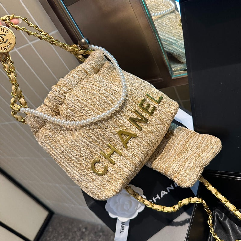 Chanel chain shoulder bag