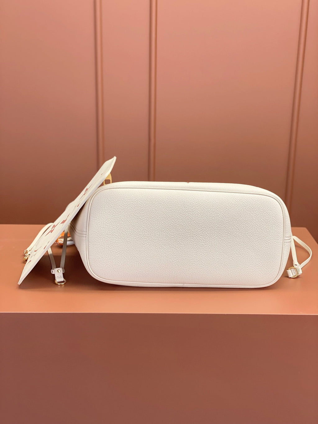Louis Vuitton LV M21579 Neverfull MM Bag 31x28x14cm White