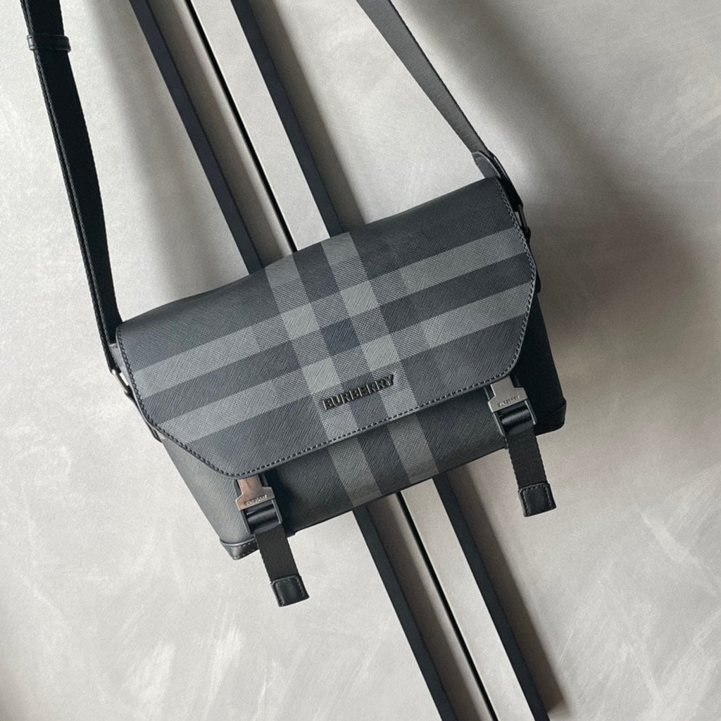 Burberry Check Small Wright ‘Charcoal’