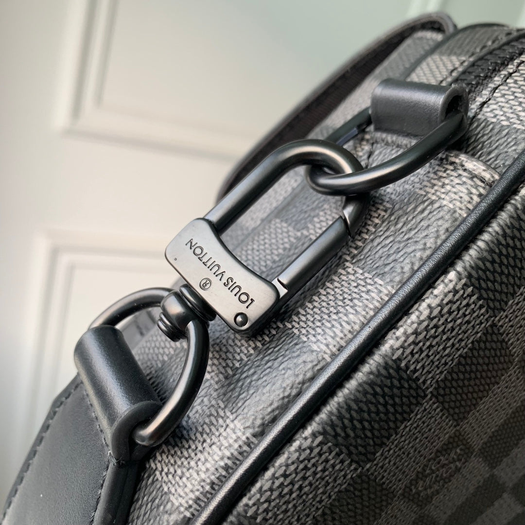 Louis Vuitton M46795 Steamer Bag 24x17x5cm Black
